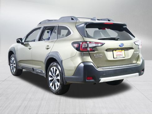 Used 2025 Subaru Outback Limited image 5