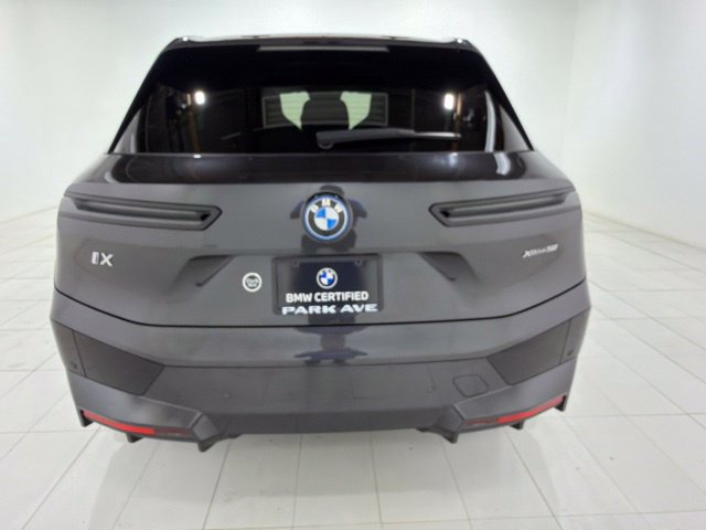 Certified 2024 BMW iX xDrive50 w/ Sport Package AWD/4WD image 4
