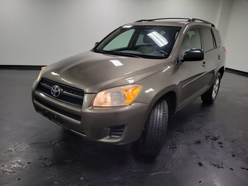 Used 2011 Toyota RAV4 4WD w/ Upgrade Value Pkg image 4