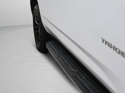 Used 2021 Chevrolet Tahoe LT image 34