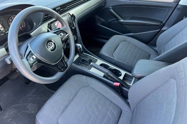 Used 2020 Volkswagen Passat 2.0T S FWD image 10