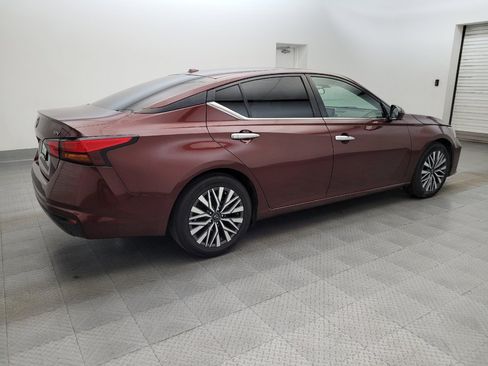 Used 2023 Nissan Altima 2.5 SV FWD image 10