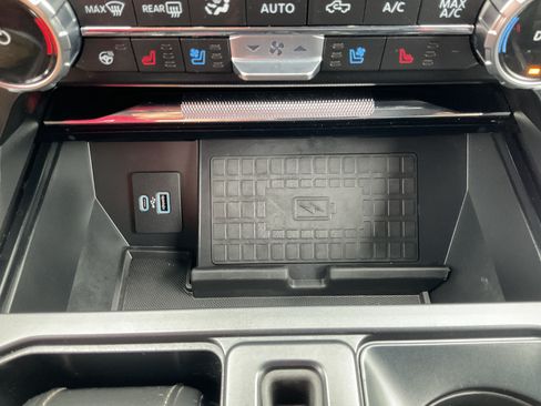 Used 2022 Ford F150 Lariat w/ Equipment Group 502A High AWD/4WD image 20