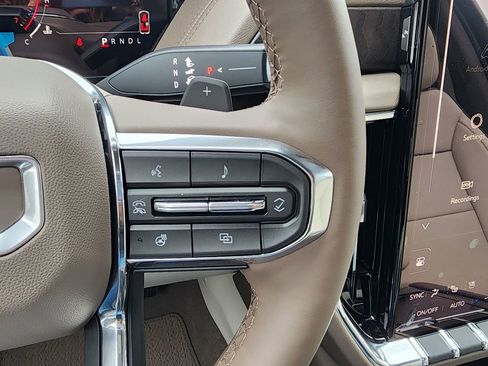 New 2026 GMC Yukon Denali w/ Denali Reserve Package AWD/4WD image 23