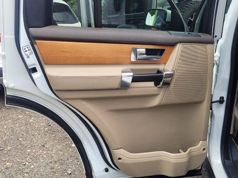 Used 2013 Land Rover LR4 HSE w/ HSE Pkg AWD/4WD image 34