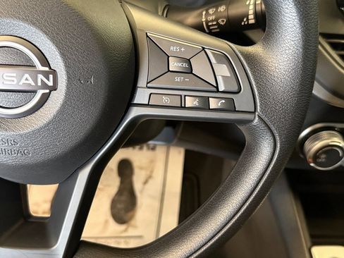 Used 2024 Nissan Altima 2.5 S image 11