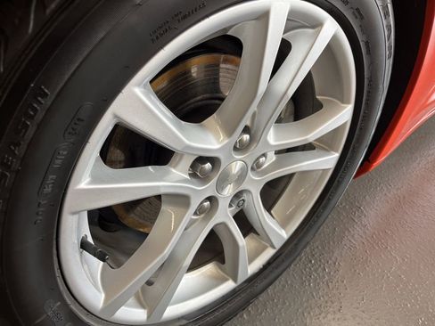 Used 2020 Chevrolet Camaro LS RWD image 11