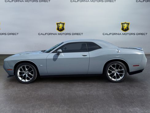 Used 2020 Dodge Challenger GT RWD image 2