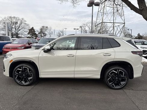 Used 2026 Volkswagen Tiguan SEL R-Line image 5