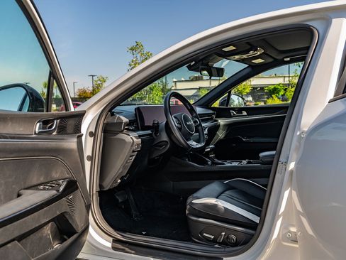 Used 2025 Kia K5 GT-Line w/ GT-Line Premium Package FWD image 19