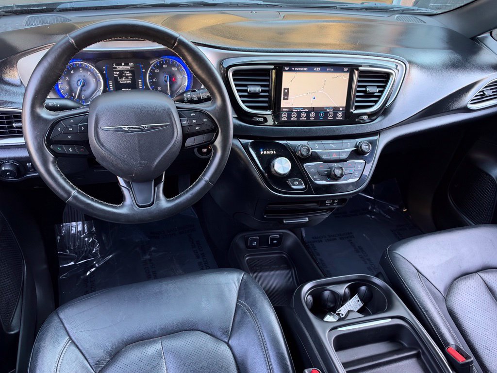 Used 2019 Chrysler Pacifica Touring-L w/ S Appearance Package FWD image 22