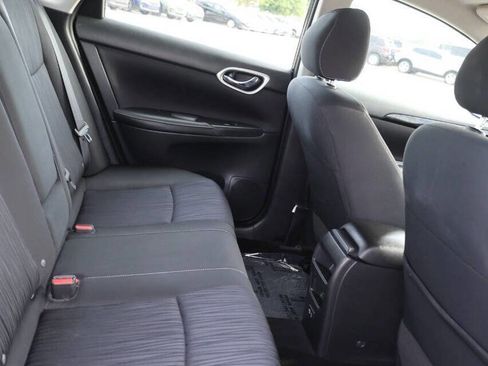 Used 2019 Nissan Sentra SV FWD image 16