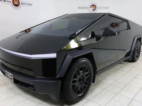 Used 2024 Tesla Cybertruck Cyberbeast image 5
