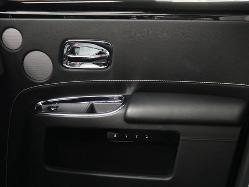 Used 2013 Rolls-Royce Ghost RWD image 36