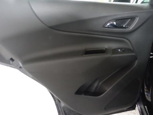 Used 2024 Chevrolet Equinox LT FWD image 19