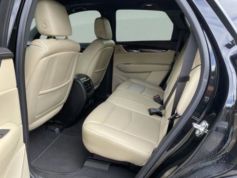 Used 2018 Cadillac XT5 Premium Luxury image 15