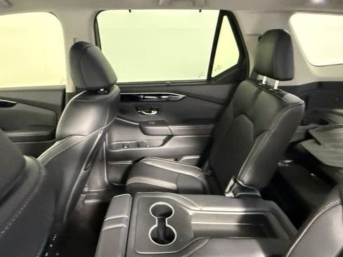 Used 2025 Honda Pilot EX-L image 38