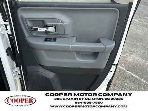 Used 2016 RAM 1500 Classic SLT image 16