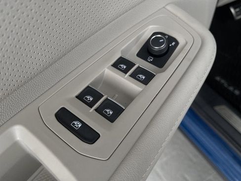 New 2026 Volkswagen Atlas SEL Premium R-Line image 10