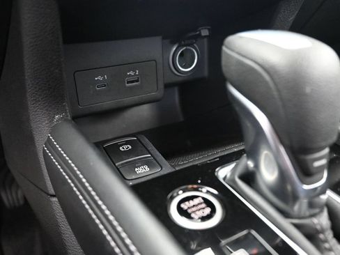 Used 2023 Nissan Kicks SV FWD image 22