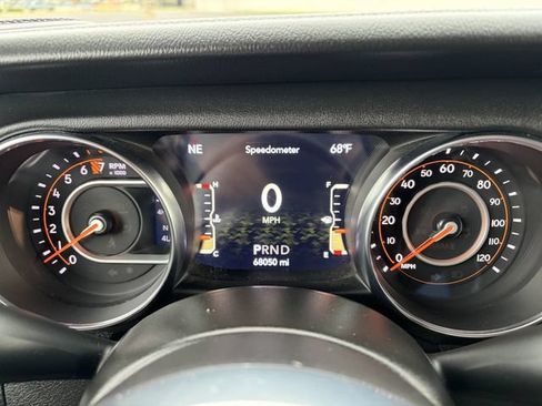 Used 2021 Jeep Gladiator Overland w/ Popular Equipment Package AWD/4WD image 20