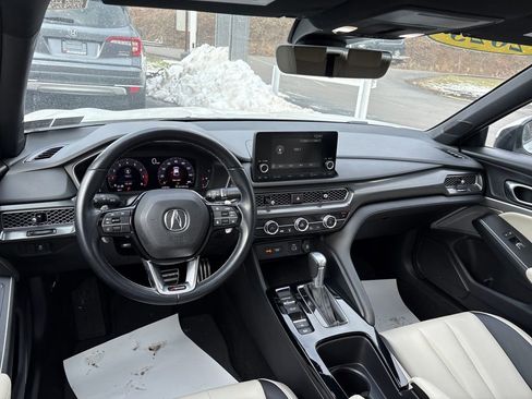 Used 2023 Acura Integra A-Spec image 11