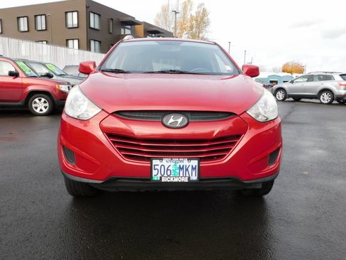 Used 2011 Hyundai Tucson GLS image 17