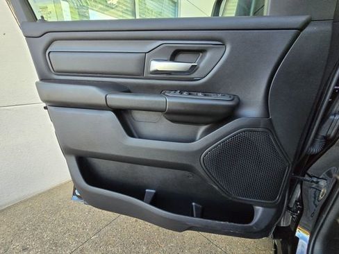 New 2026 RAM 1500 Express AWD/4WD image 19