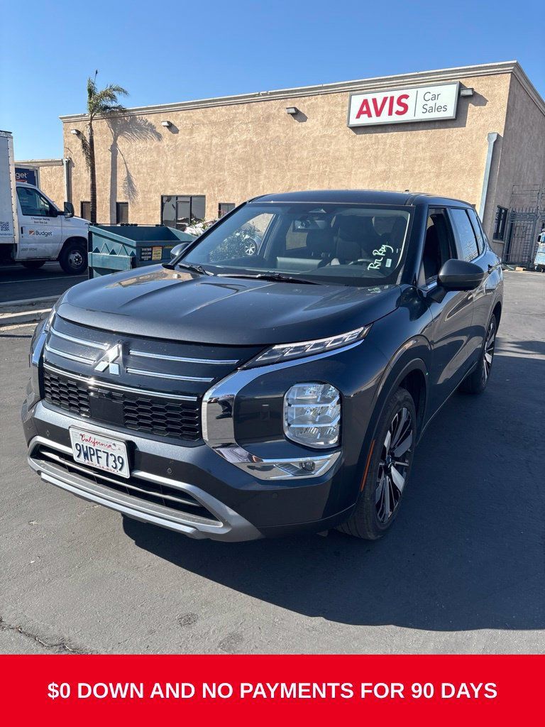 Used 2025 Mitsubishi Outlander SE AWD/4WD image 1