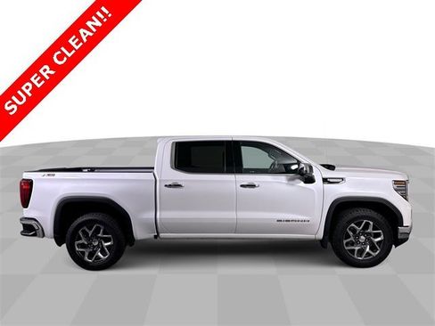 Used 2023 GMC Sierra 1500 SLT image 9