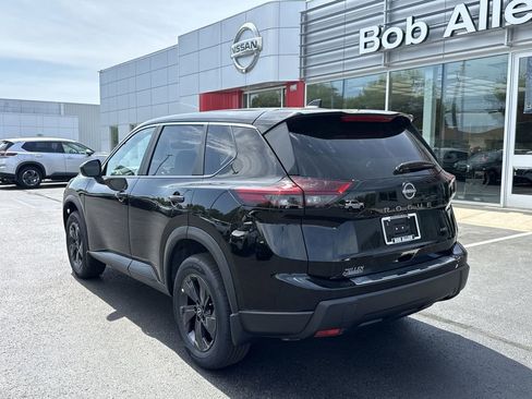 New 2026 Nissan Rogue SV AWD/4WD image 12