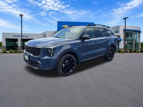 Used 2025 Kia Sorento X-Line EX AWD/4WD image 3
