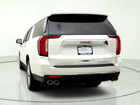 Used 2023 GMC Yukon XL Denali AWD/4WD image 6