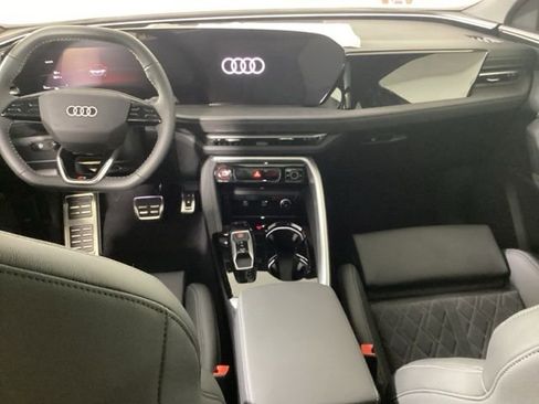New 2025 Audi SQ5 Premium Plus image 11