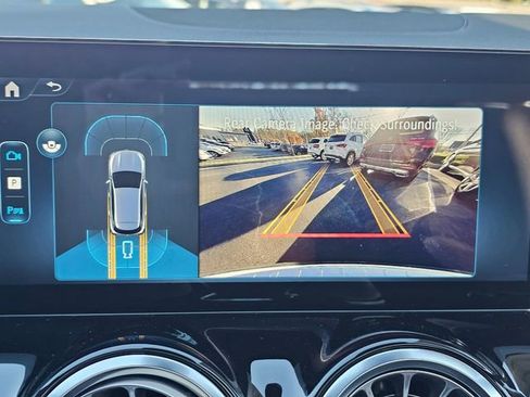 New 2025 Mercedes-Benz GLA 35 AMG 4MATIC image 36