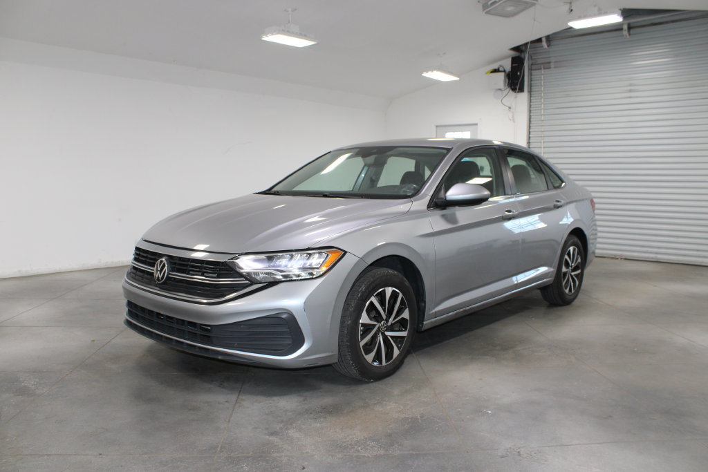 Used 2024 Volkswagen Jetta S FWD image 4