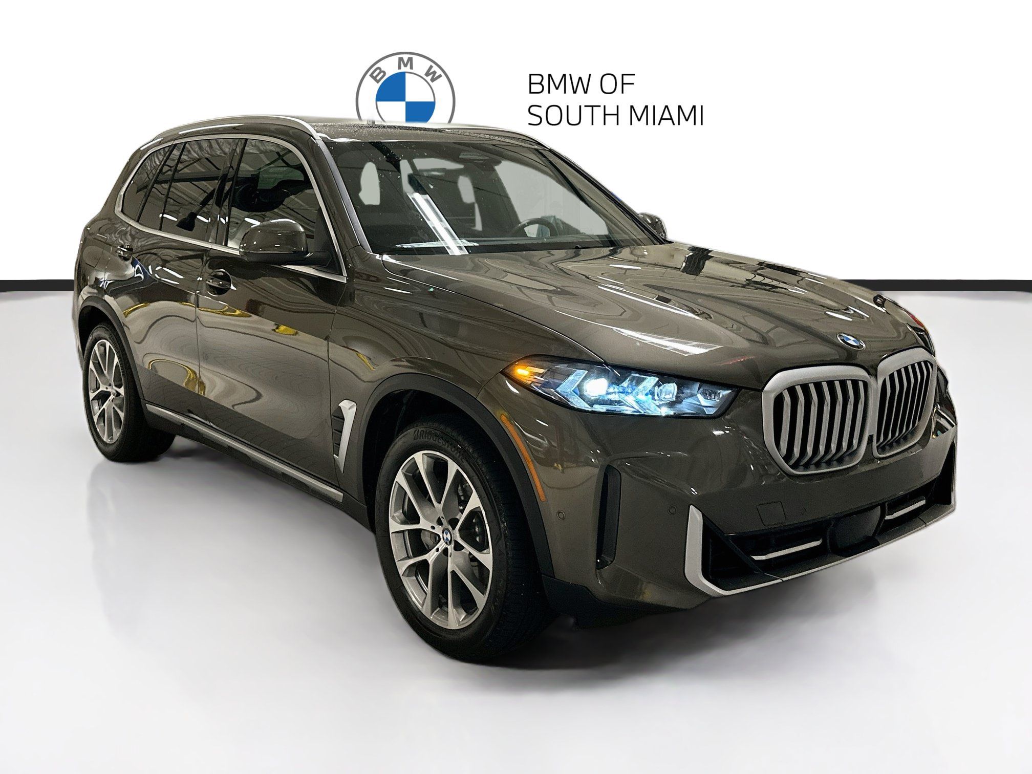 Certified 2026 BMW X5 xDrive40i AWD/4WD image 1