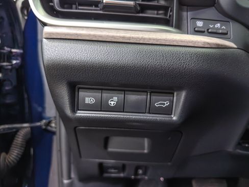 Used 2024 Toyota Grand Highlander AWD image 29