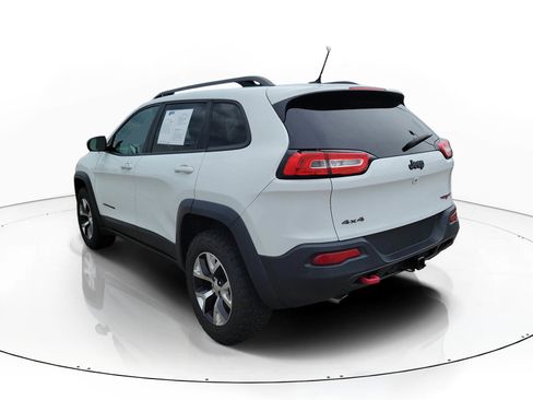 Used 2015 Jeep Cherokee Trailhawk w/ Comfort/Convenience Group AWD/4WD image 4
