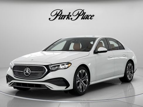 New 2026 Mercedes-Benz E 350 4MATIC Sedan image 39