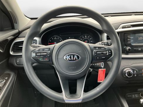 Used 2017 Kia Sorento AWD image 13