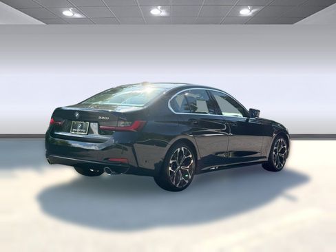 Certified 2026 BMW 330i Sedan RWD image 9