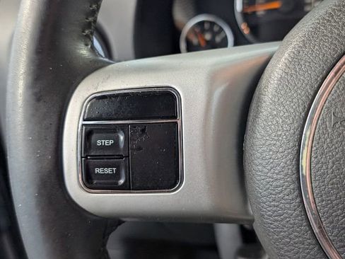 Used 2016 Jeep Compass Latitude w/ Sun/Sound Group image 23