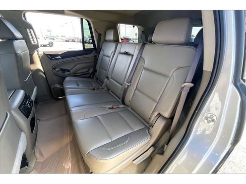 Used 2018 GMC Yukon SLT w/ Open Road Package AWD/4WD image 28