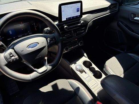 Used 2025 Ford Escape ST-Line AWD/4WD image 21