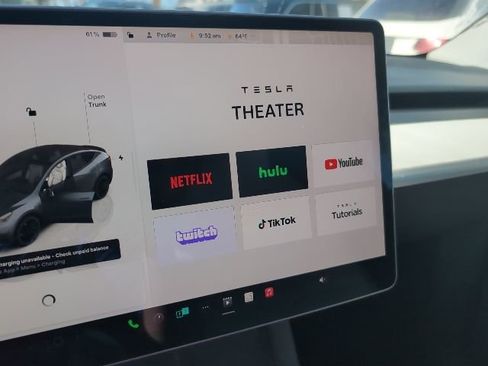 Used 2023 Tesla Model Y Performance image 17
