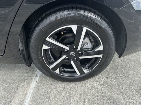 Used 2024 Nissan Sentra SV image 11