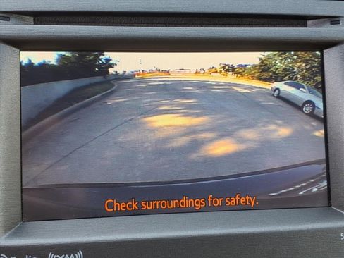 Used 2014 Toyota Prius One image 10