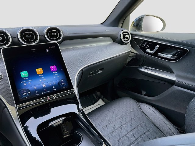 Certified 2026 Mercedes-Benz GLC 300 4MATIC image 23