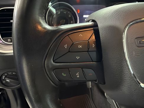 Used 2019 Dodge Charger SXT RWD image 17